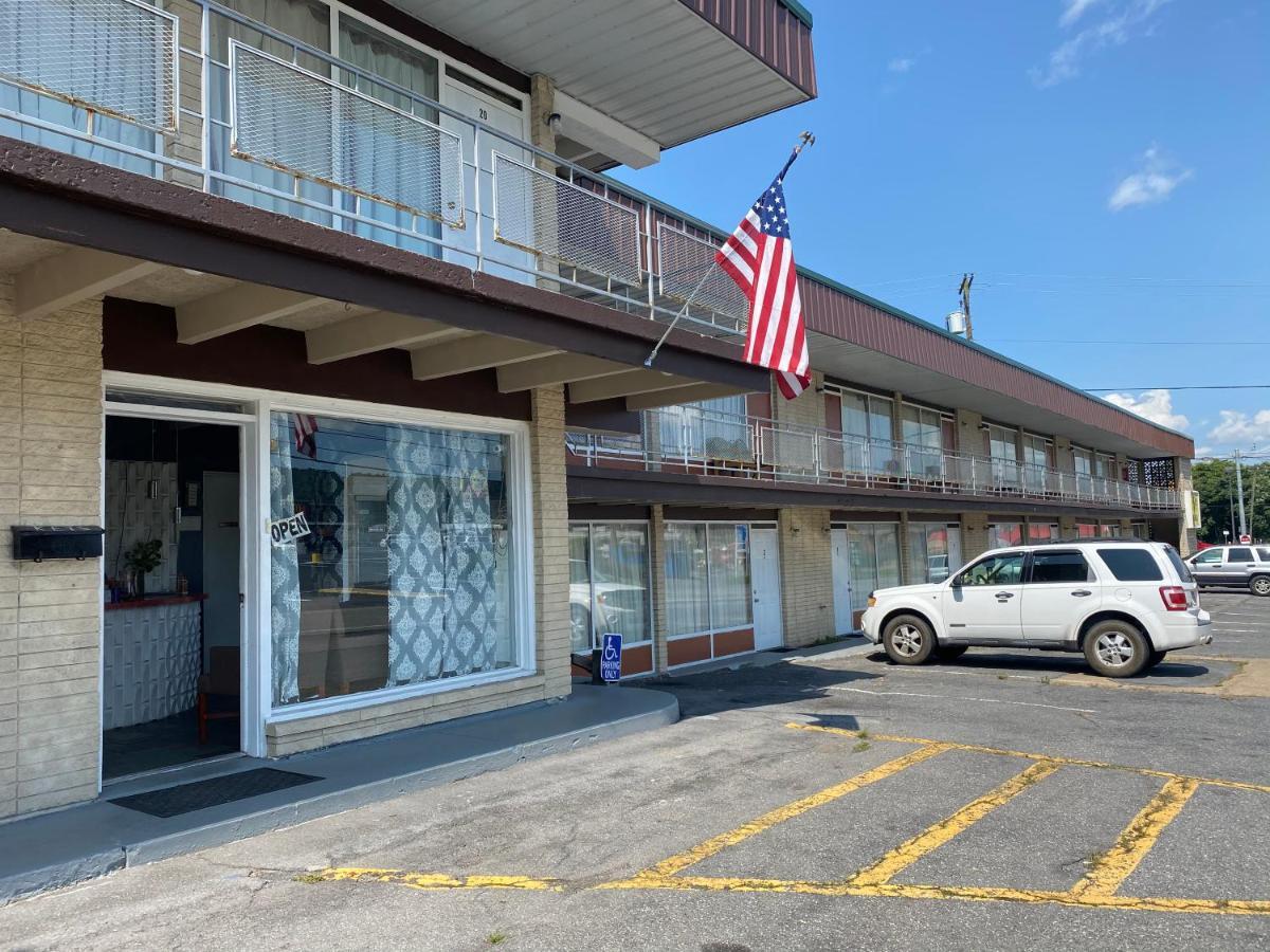 Sonrise Inn Breezewood Exteriér fotografie